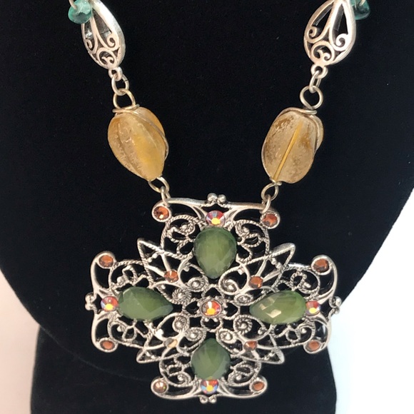 Chico's Silver Tone Green Yellow Tan Amber Stone Emblem Statement Necklace - Picture 9 of 12